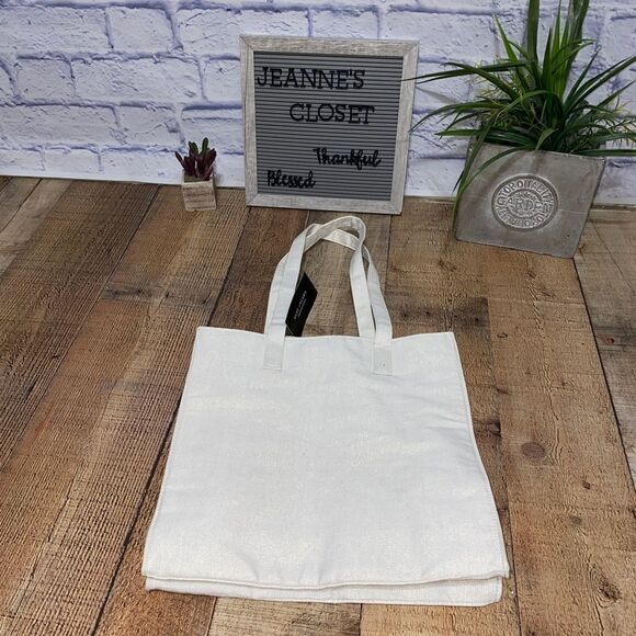 Marc Jacobs Tote Bag Fragrance Bag Off White with Gold Flowers Nwt - Picture 2 of 9